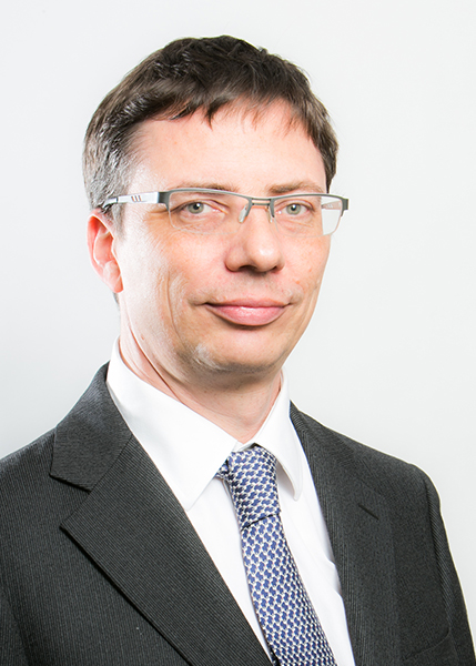 simon_blain_-_website_photo_colour